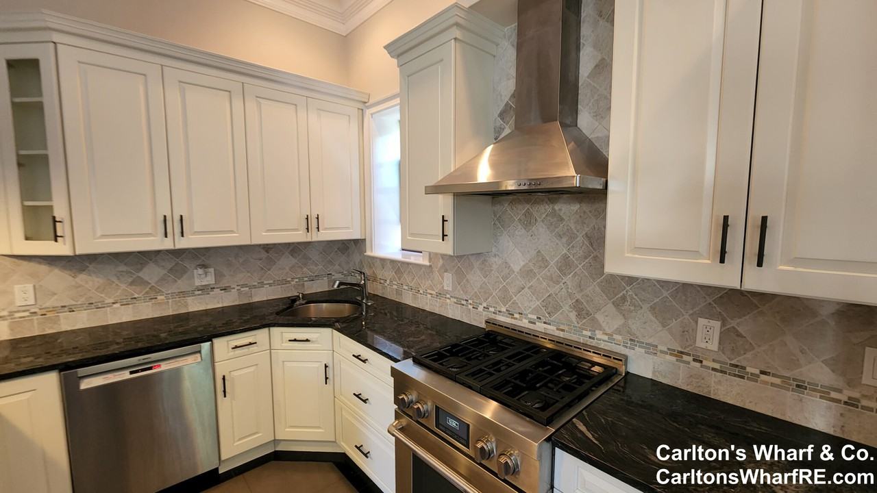 778 E Broadway #2 - Photo 2 of 20