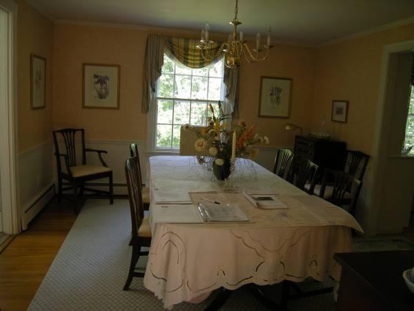 108 Sears Rd 108 - Photo 3 of 18