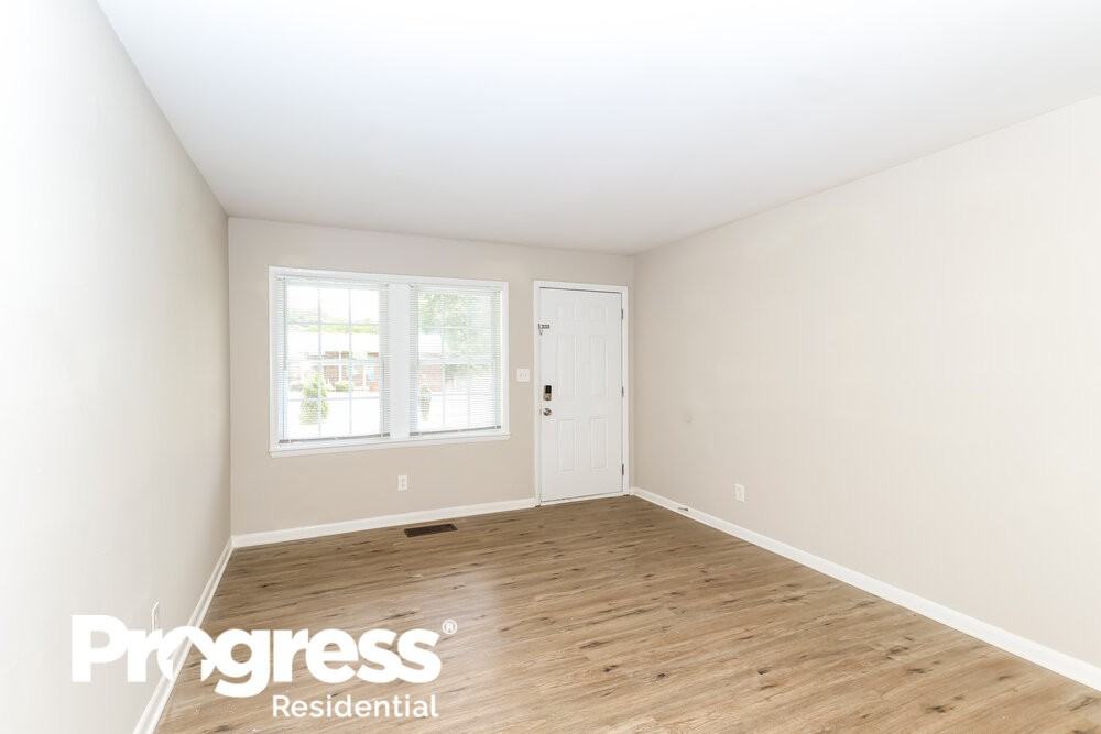 1185 Kipling St Se - Photo 3 of 16