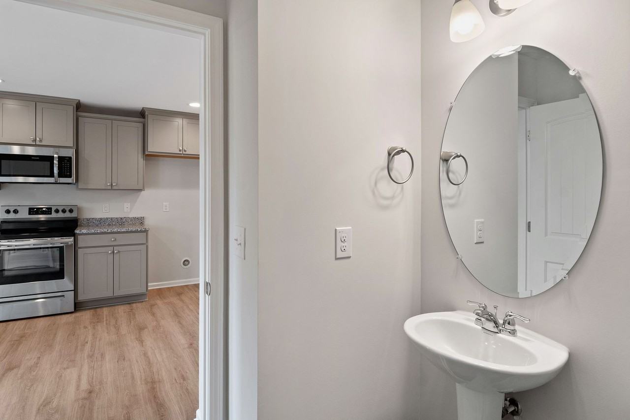 309 Switch St - Photo 4 of 18