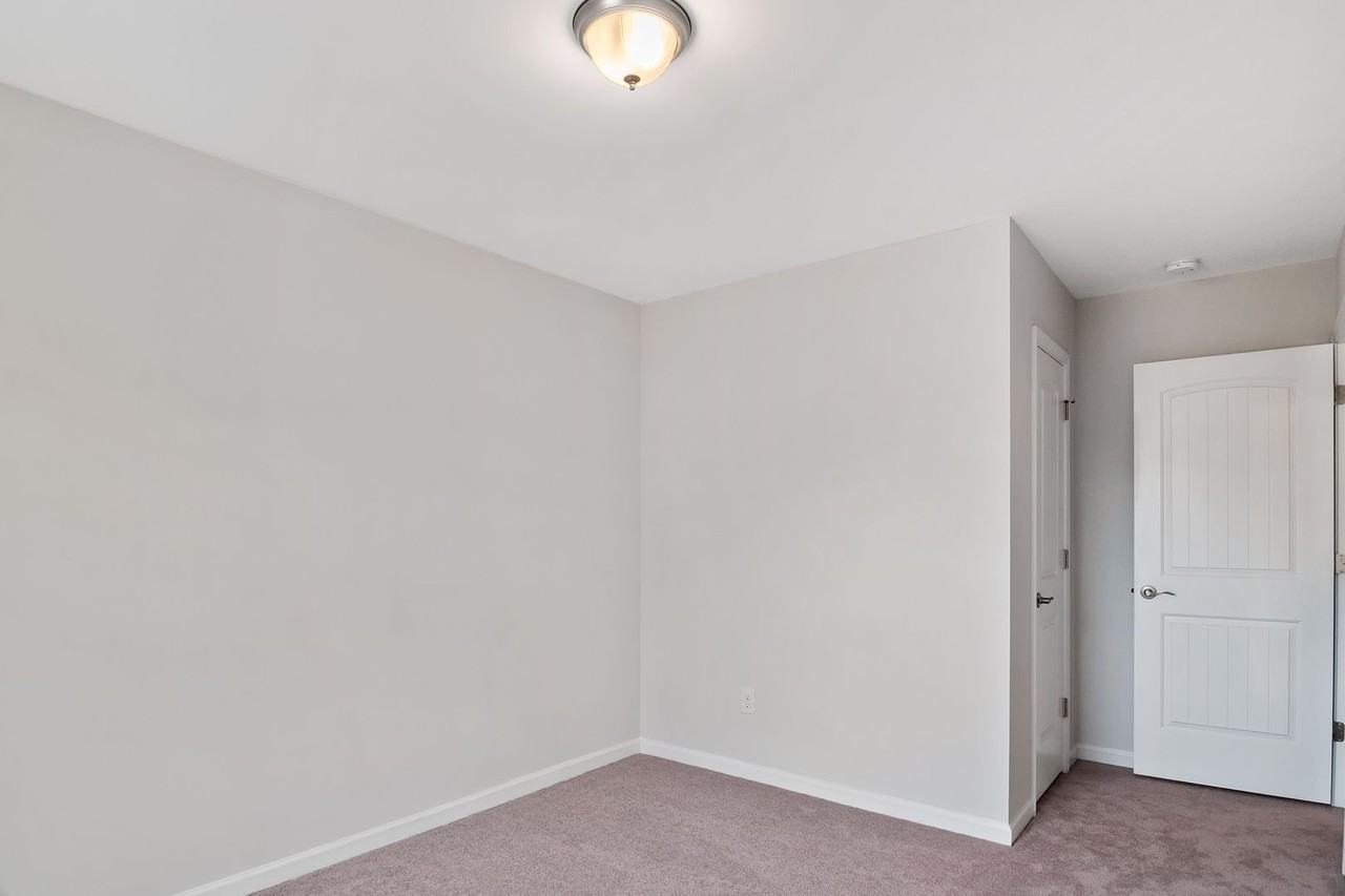 309 Switch St - Photo 7 of 18