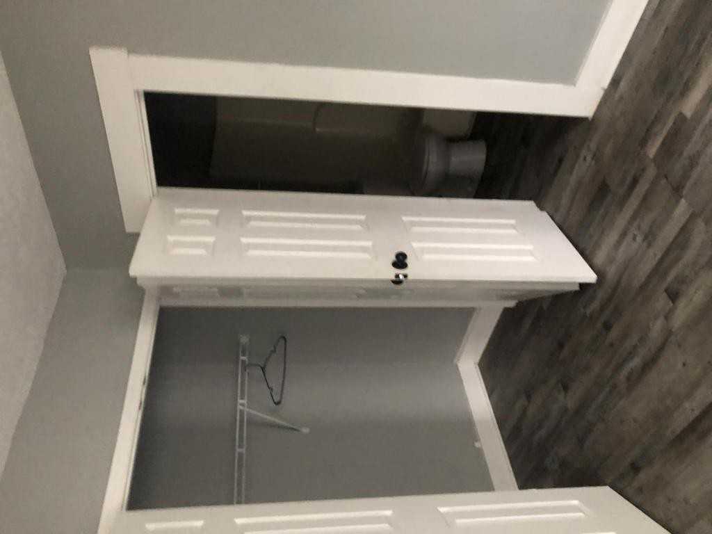 1041 15th St - Photo 2 of 9