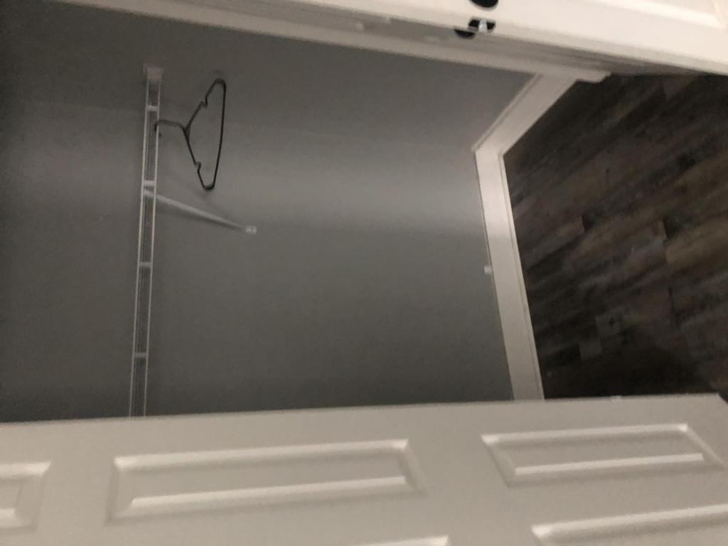 1041 15th St - Photo 5 of 9