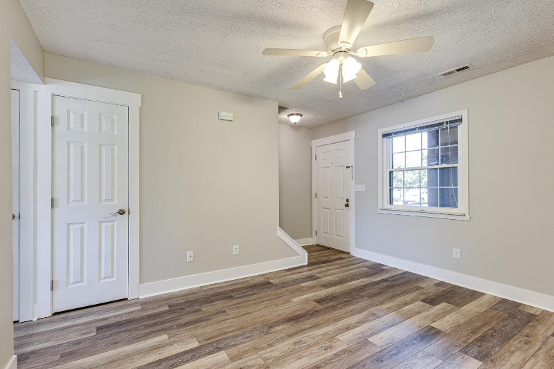 627 Alta View Ct - Photo 3 of 19