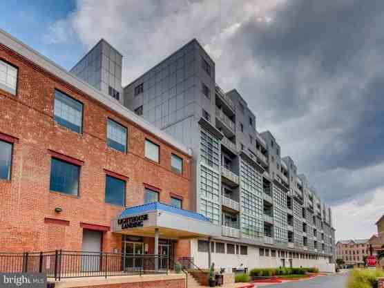 2702 Lighthouse Pt E #631