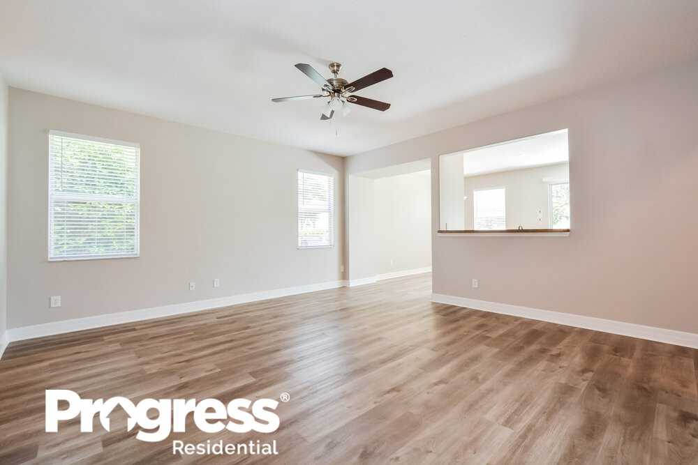 5052 Gandross Ln - Photo 3 of 13