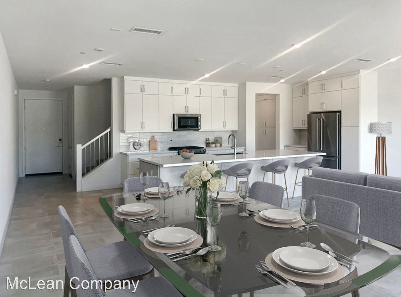 318 Huddle Springs Dr - Photo 2 of 22