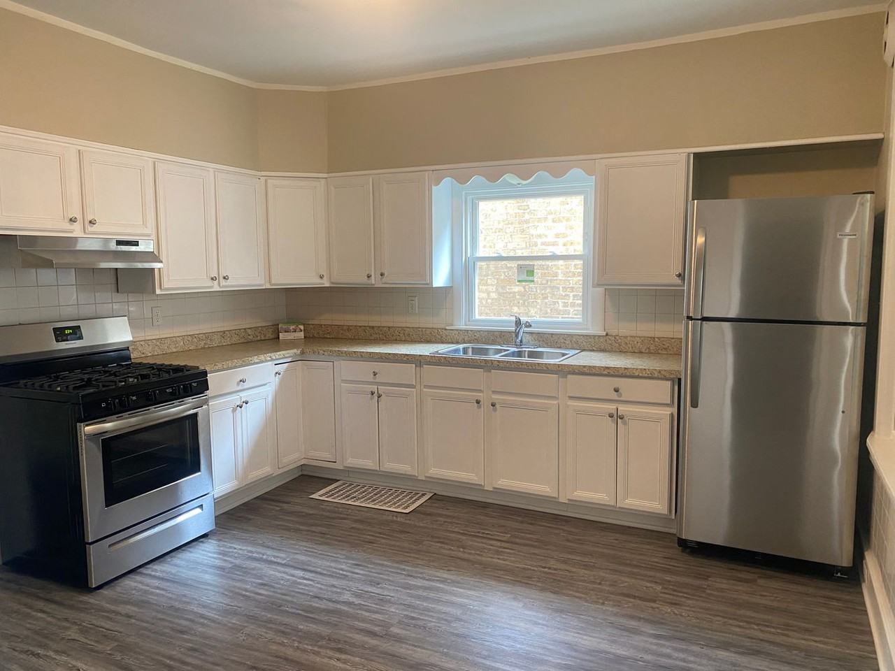3632 N Nordica Ave - Photo 3 of 7