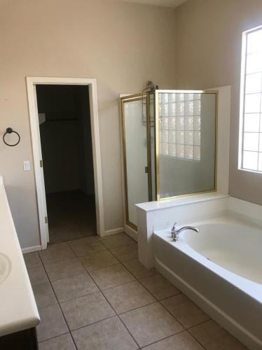 18431 E Celtic Manor Dr - Photo 2 of 5