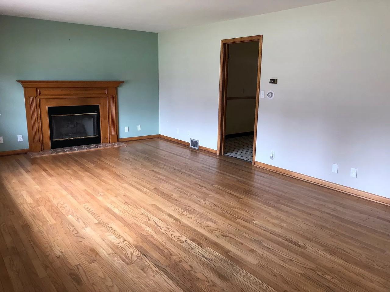 612 N Main St - Photo 2 of 8