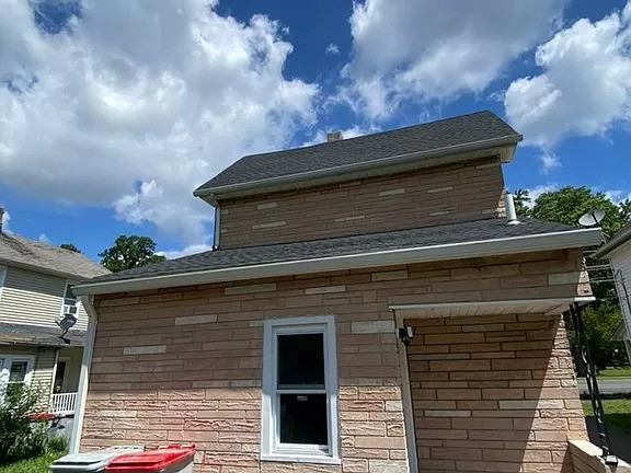 531 E Park Ave - Photo 3 of 18