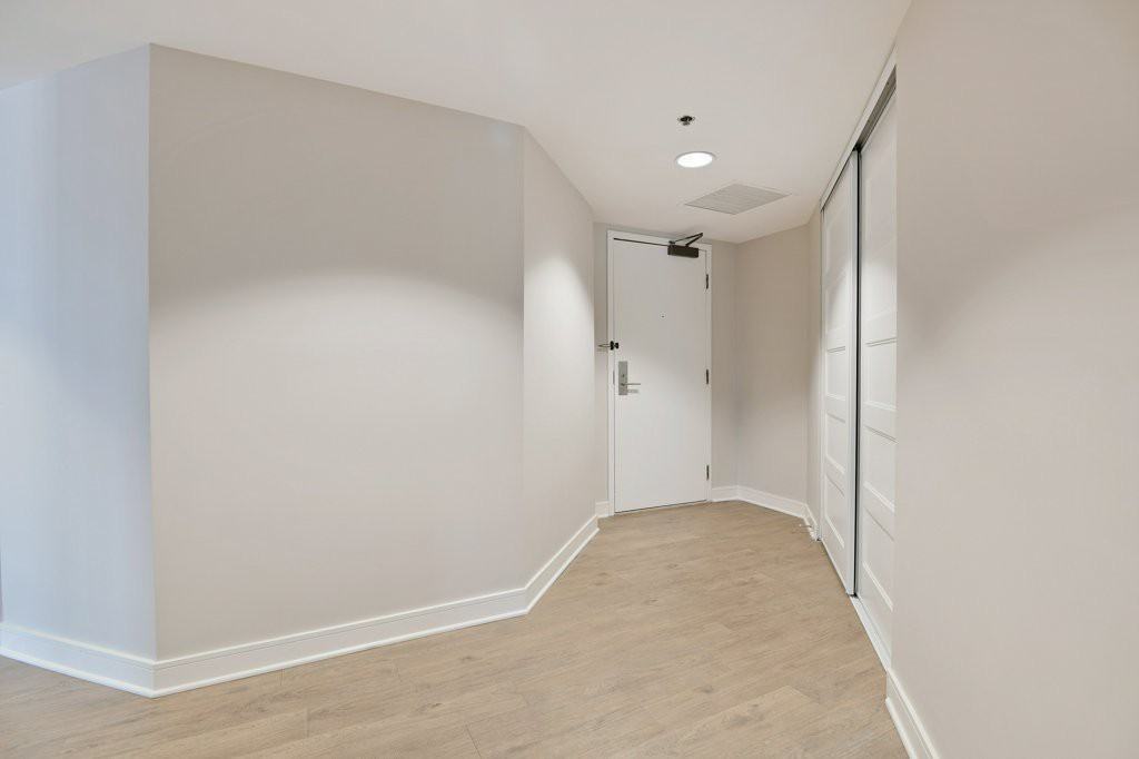 186 Lyon Street North #1904