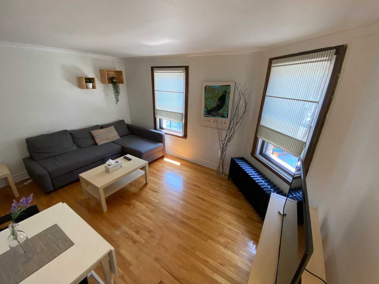 4 Avenue Duluth Est - Photo 2 of 17