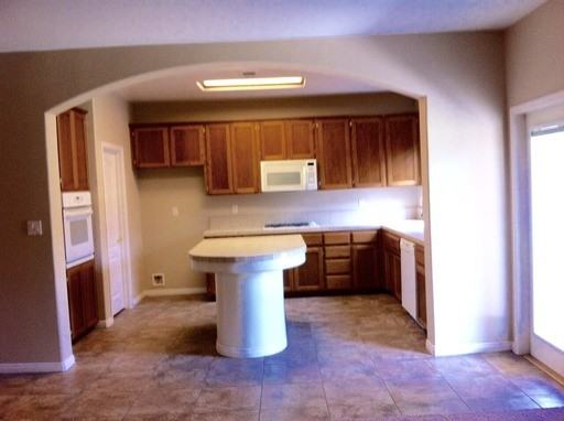 10909 Alexander Falls Ave - Photo 3 of 15