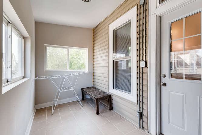 AVERS - Photo 2 of 4