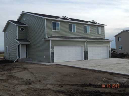 306 5th Ave W - Photo 2 of 16