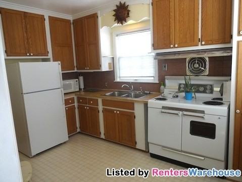 3229 Idaho Ave S - Photo 3 of 9