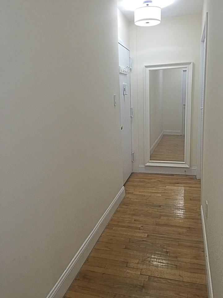 30-84 31st St #1R - Photo 3 of 12