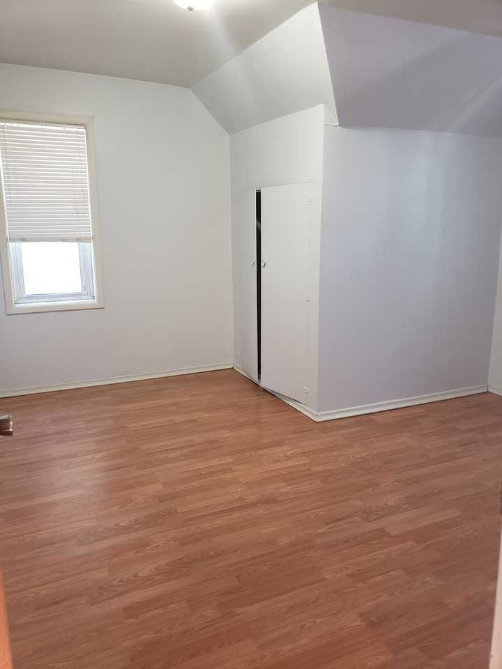 196 Eugenie Street - Photo 2 of 26