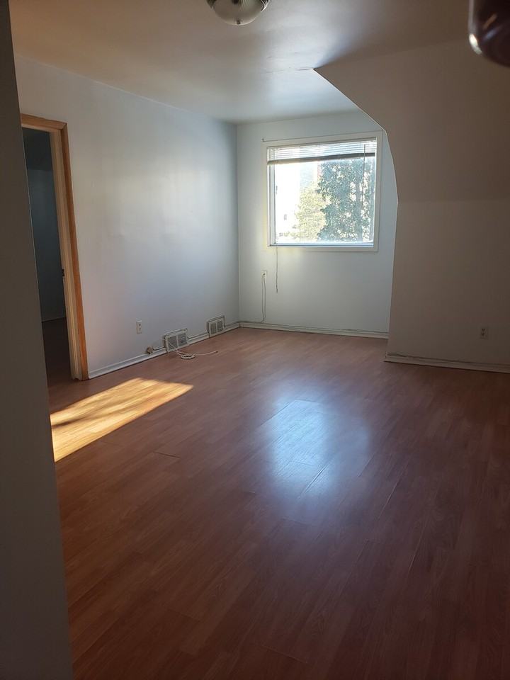 196 Eugenie Street - Photo 3 of 26