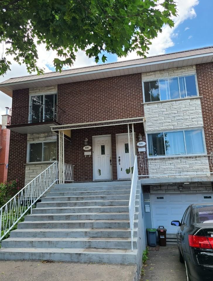 St Leonard Apartments 6297 Rue Despréaux 2, Montréal, QC H1S 1E9