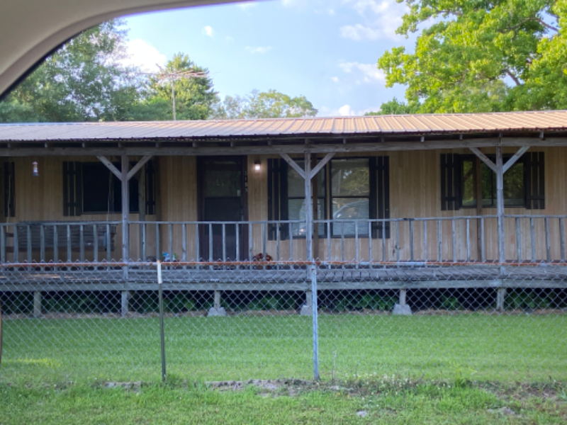 3189 Sherwood Dr - Photo 2 of 38