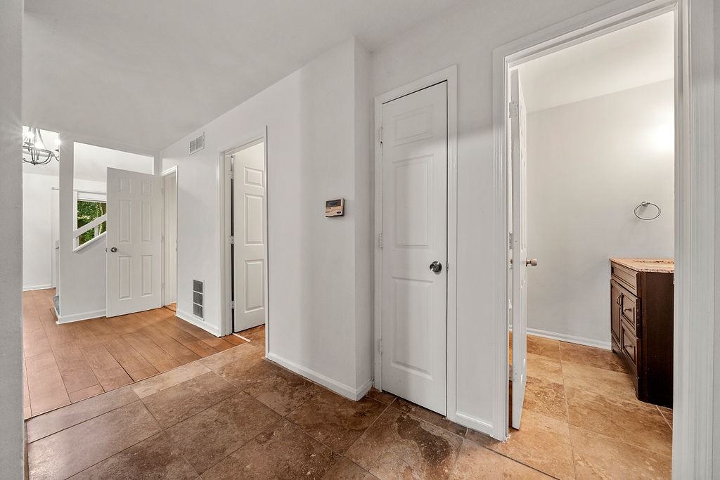 1353 Overlook Cv Se #1 - Photo 3 of 23