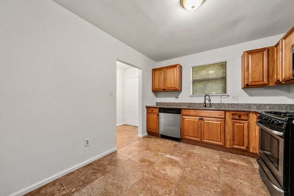 1353 Overlook Cv Se #1 - Photo 6 of 23