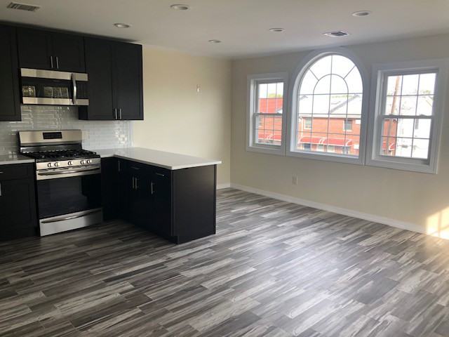 2933 Oceancrest Blvd 2nd Fl - Photo 3 of 9