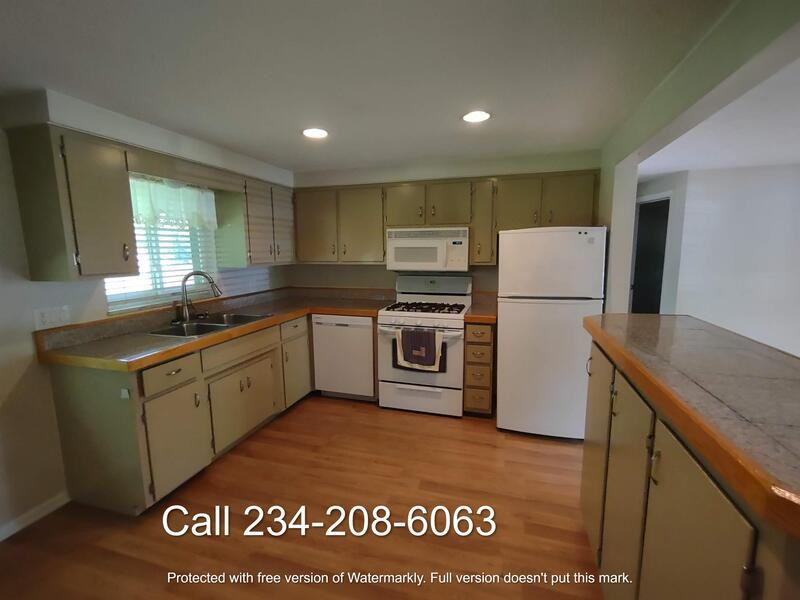 9887 Smithdale Ave Ne - Photo 2 of 9
