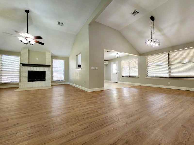 11703 Lorene Ave - Photo 3 of 18