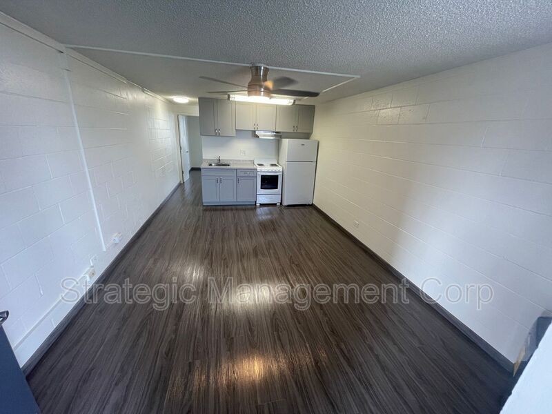 1301 Lusitana St #506 - Photo 2 of 19