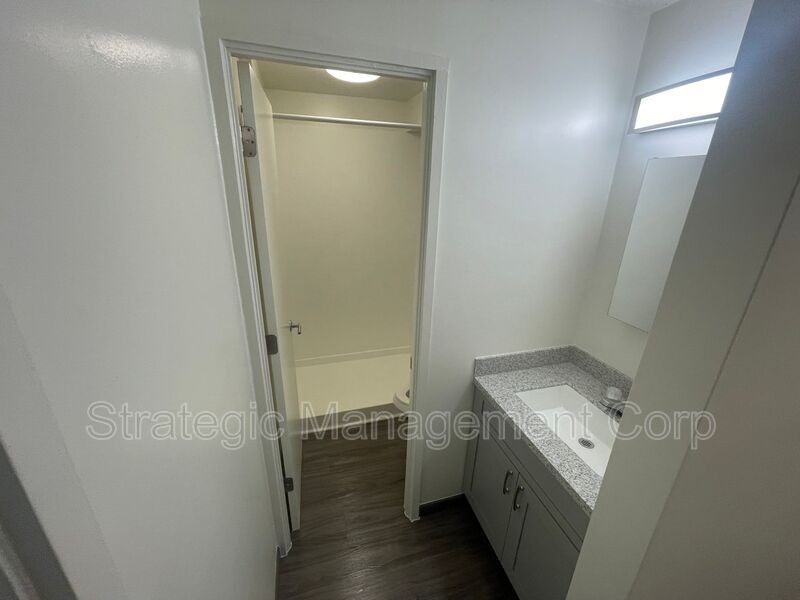 1301 Lusitana St #506 - Photo 4 of 19