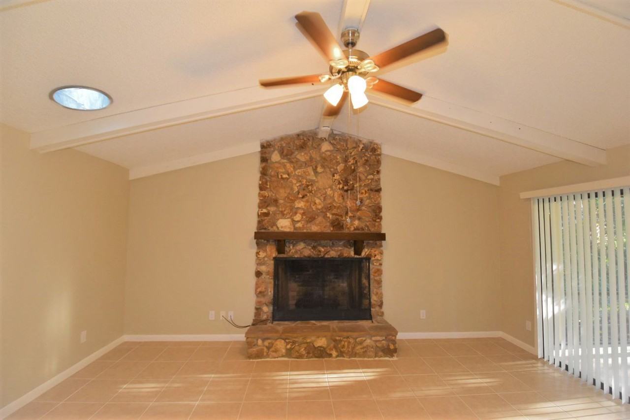 500 S Sweetwater Cove Blvd - Photo 3 of 14