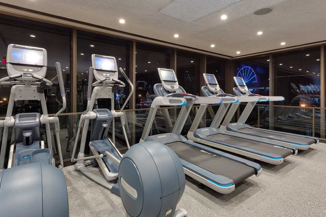 Icon - Photo 5 of 30