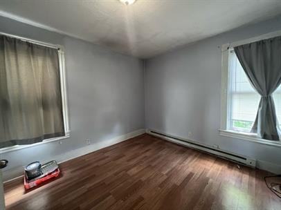 881 Broad/4 Walnut - Photo 3 of 3