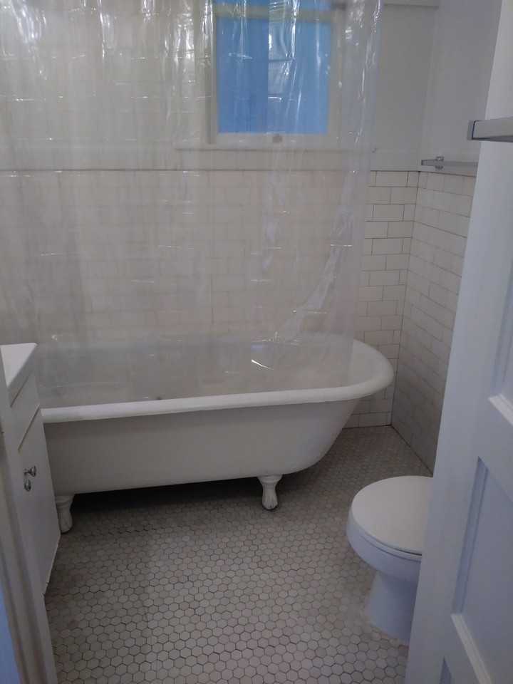 3009 Mission Street - Photo 4 of 7