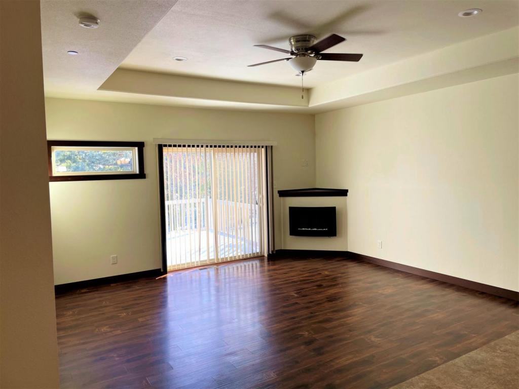 515 Ryan St - Photo 2 of 5