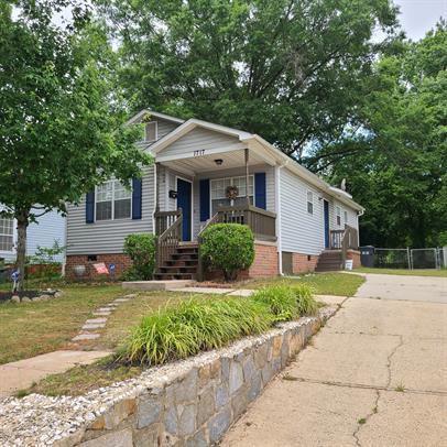 1717 Pegram St - Photo 2 of 17