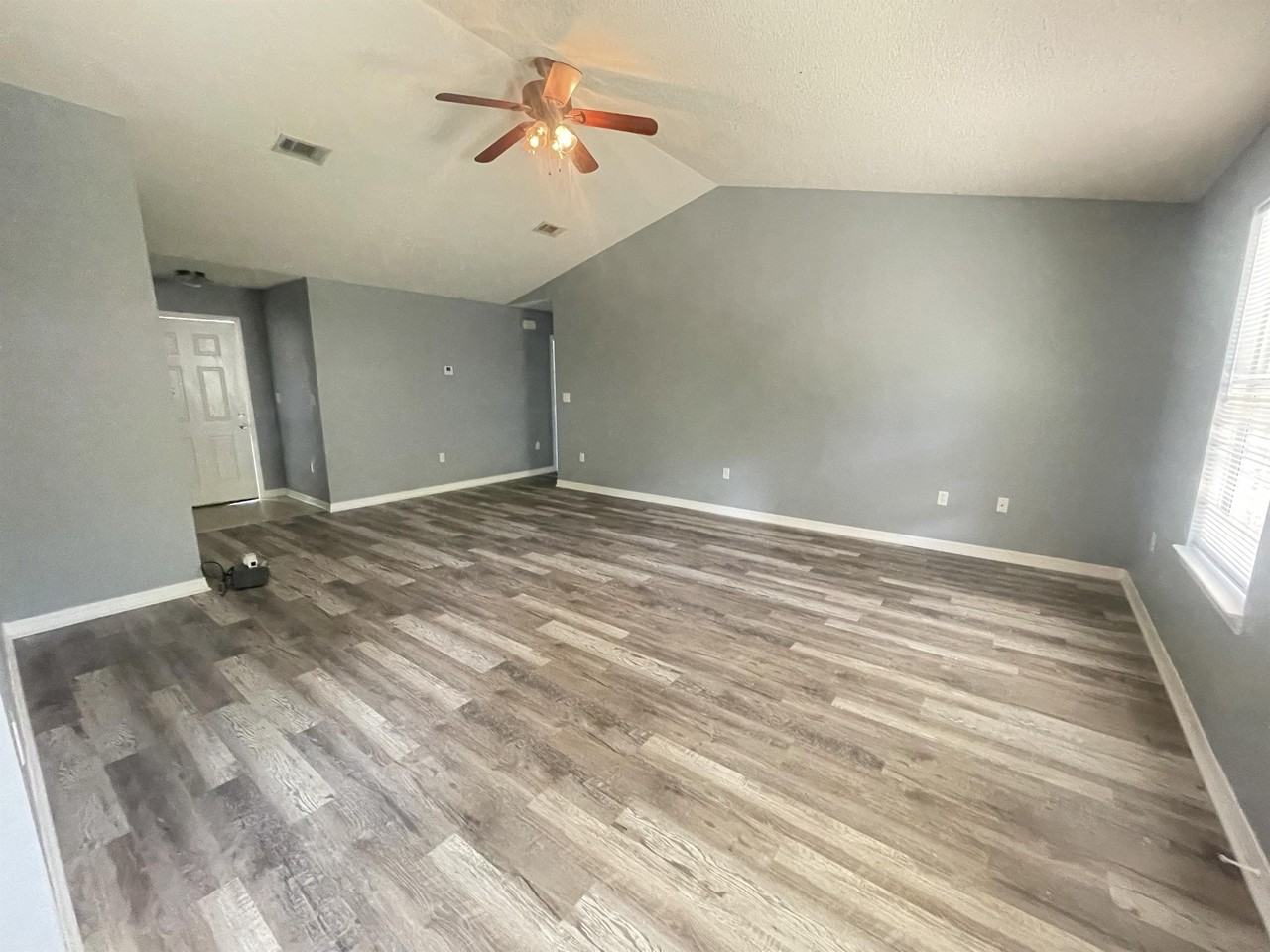 192 Mary Ln #1 - Photo 4 of 25