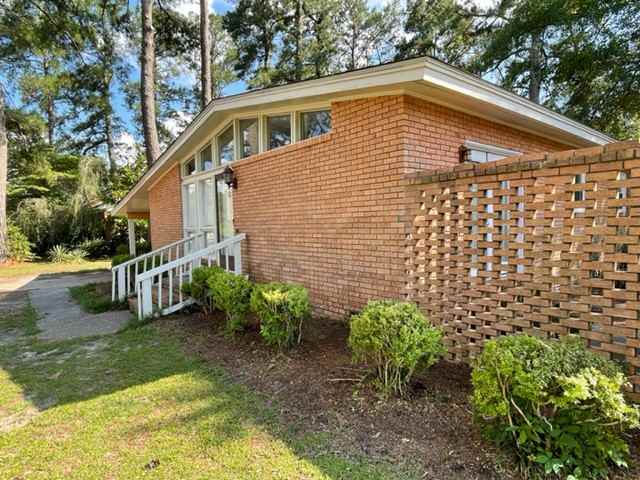 303 Pinewood Dr #1 - Photo 3 of 20