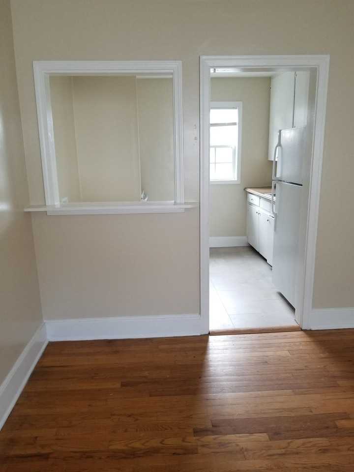 111 N Park St #1 - Photo 3 of 9