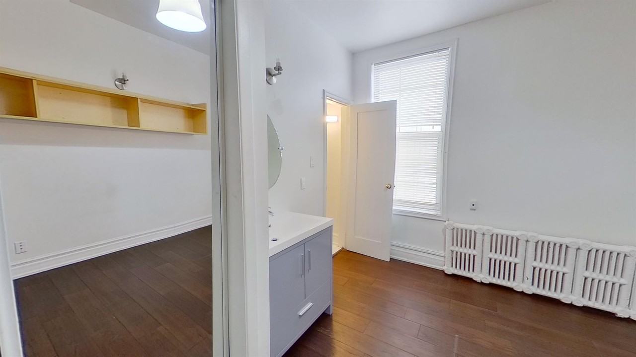 273 St. George St #4 - Photo 4 of 13