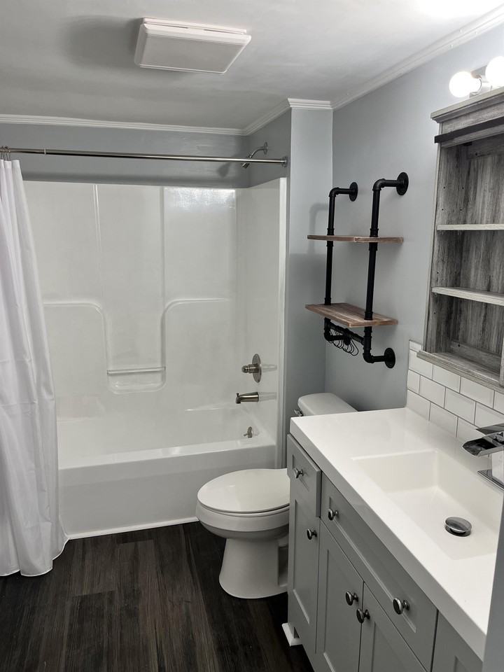 428 West Ave #1 - Photo 3 of 3