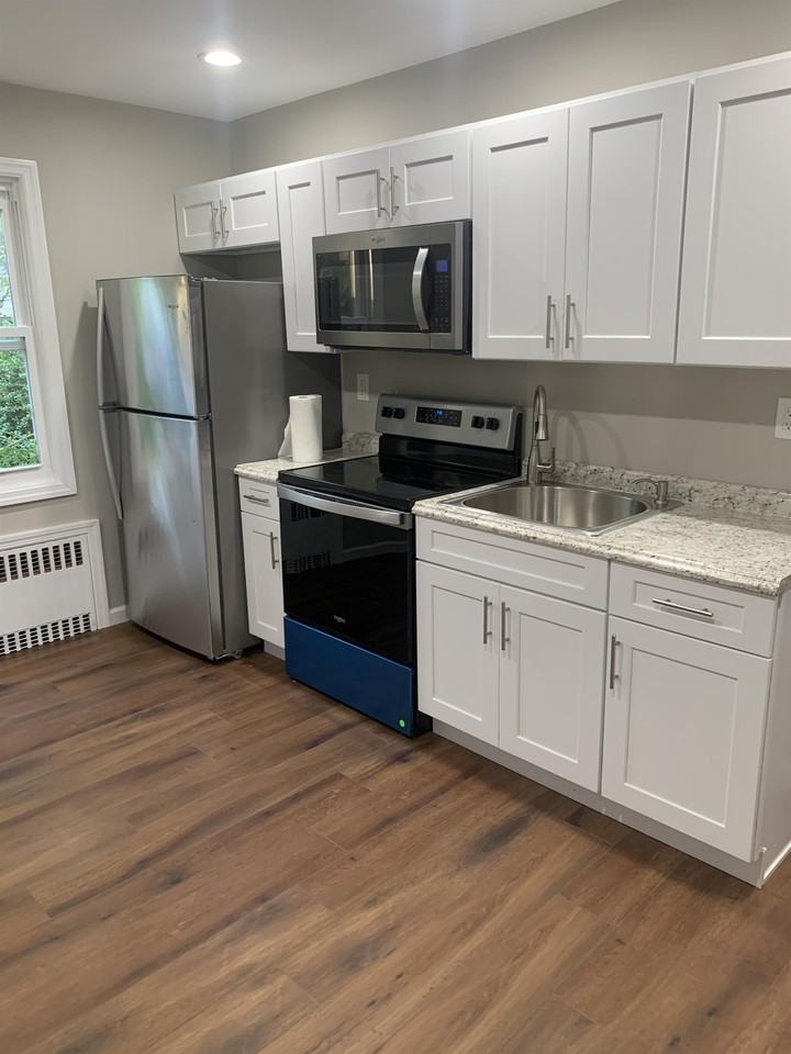 1380 Grand Ave #1 - Photo 3 of 11