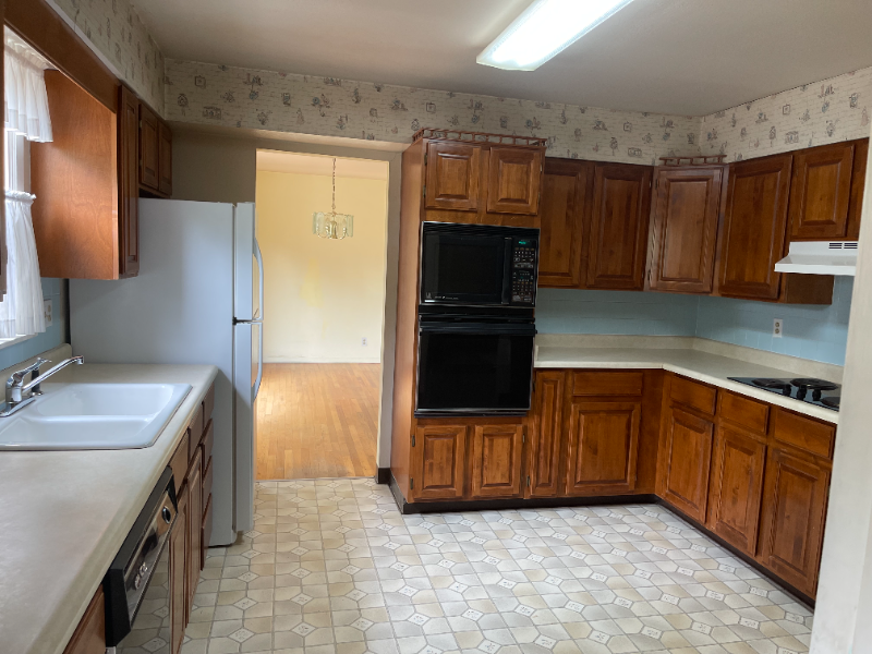 604 Birky Pl - Photo 3 of 21