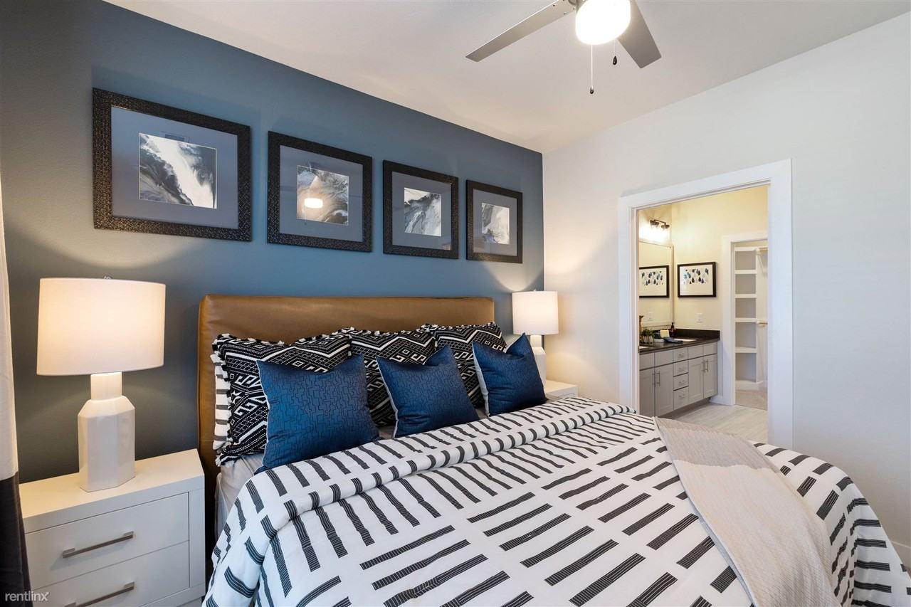 9467 - Photo 3 of 10