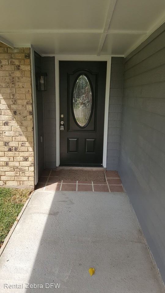 637 Lookout Trl - Photo 3 of 18