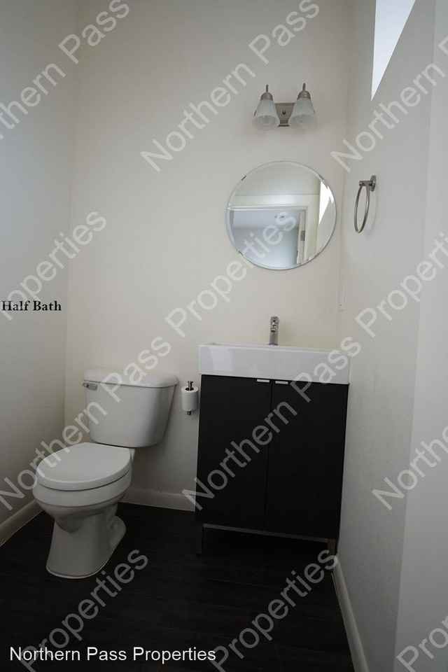 6262 Transmountain - Photo 3 of 13