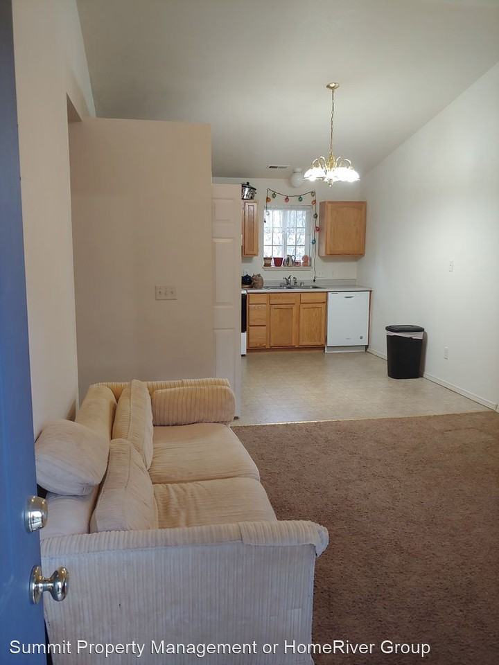 1530 Schilling Street - B - Photo 2 of 11